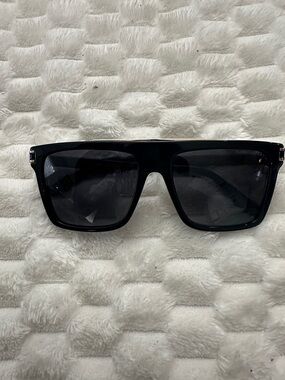 Marc Jacobs Black Oversized Square Sunglasses with Dark Lenses